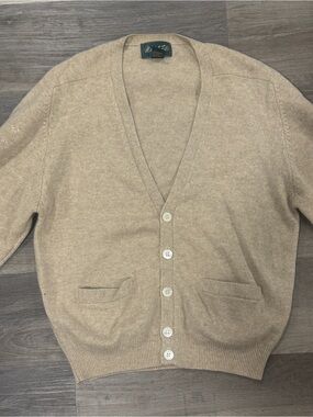 Vintage Marshall Field’s Men's Tan Button 100% Wool V-Neck Cardigan